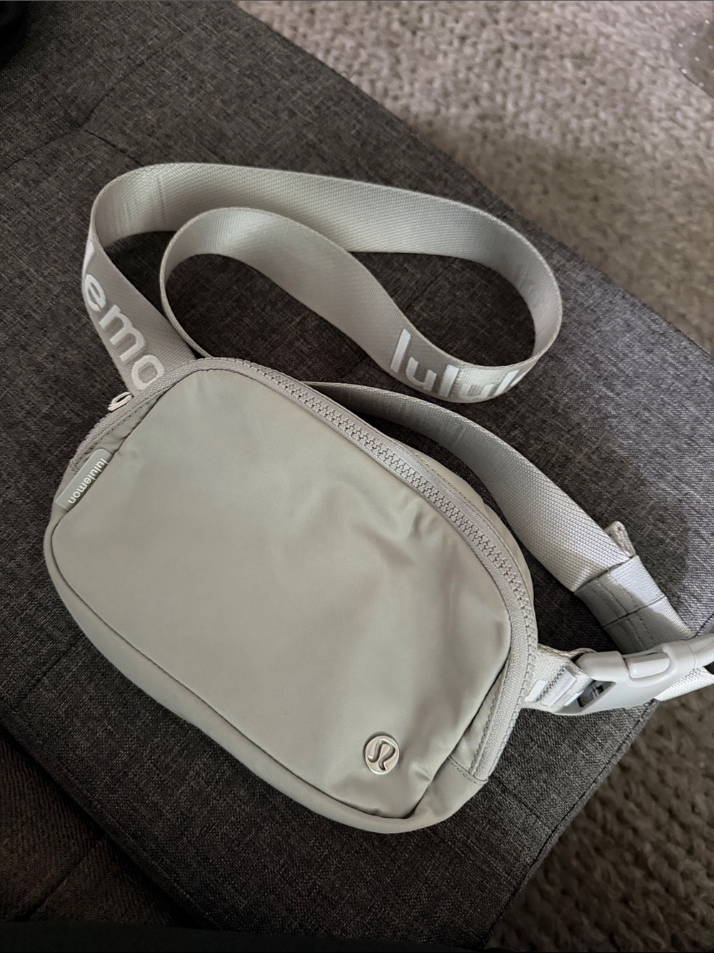 lululemon athletica light gray belt bag with branded strap